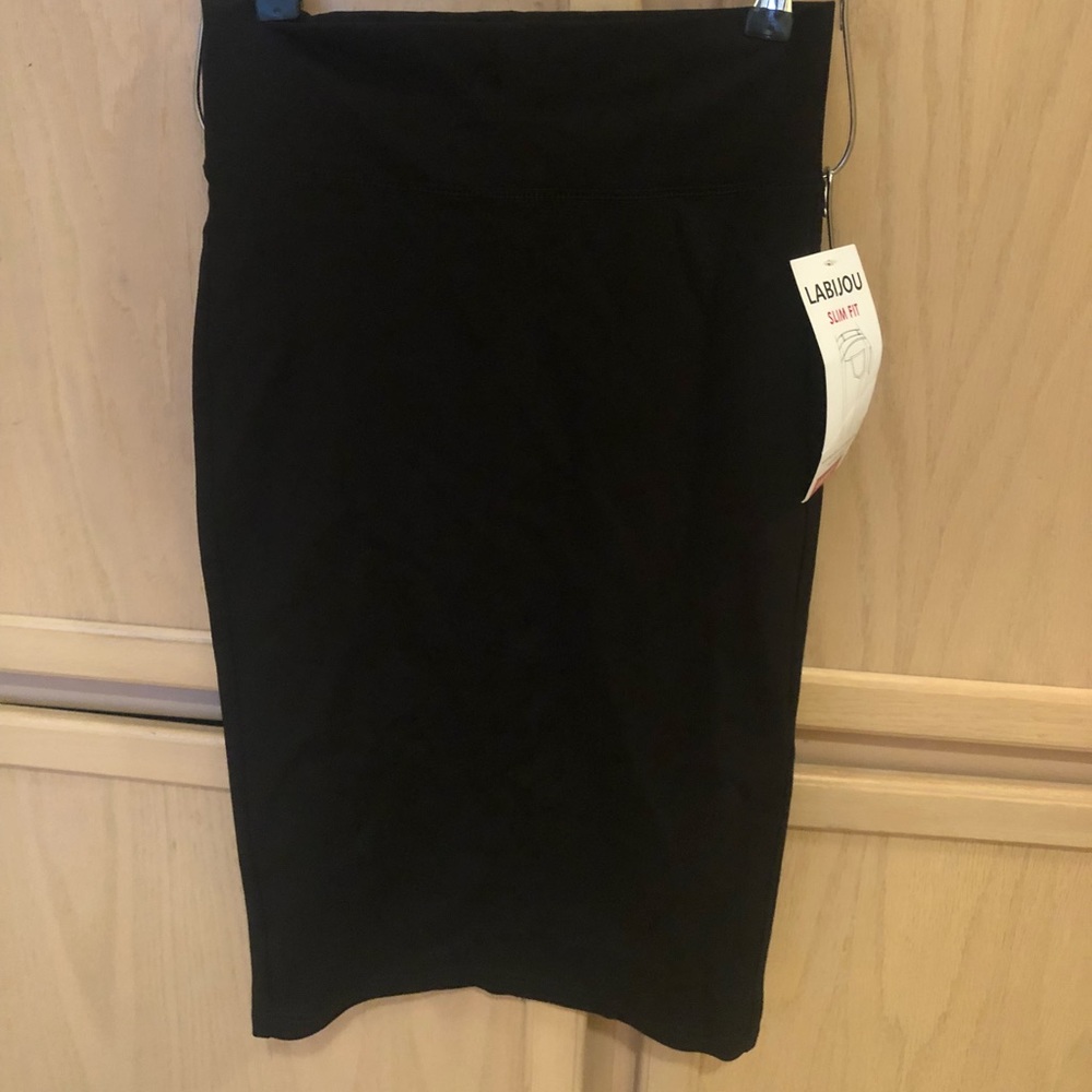 Black pencil skirt